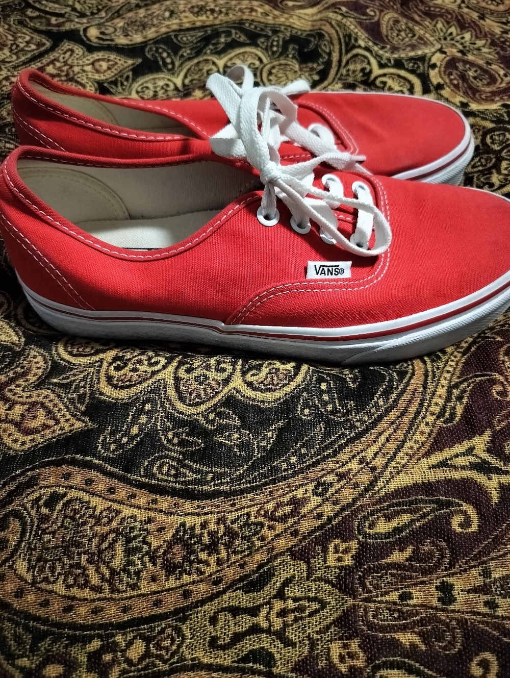 Vans Women's 7.5 Red Low-Top Canvas Sneakers - Picture 5 of 7